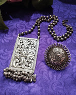 Load image into Gallery viewer, Ekani Chitai Work Brass Silver Necklace Combo Set
