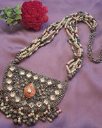 Load image into Gallery viewer, Ekani Rubina Kundan &amp; Mirror Brass Alloy Black Polish Jewellery Necklace Set
