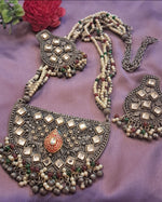 Load image into Gallery viewer, Ekani Rubina Kundan &amp; Mirror Brass Alloy Black Polish Jewellery Necklace Set
