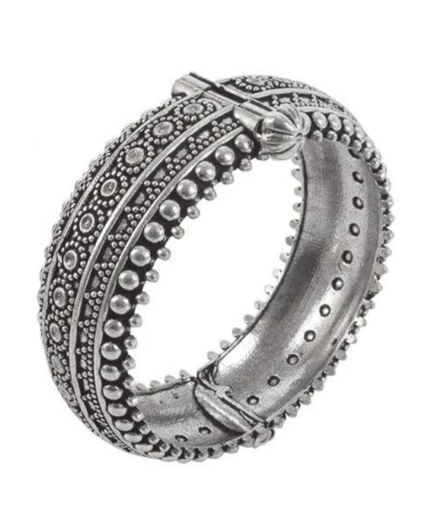 Ekani Abstract Silver Brass Openable Kada Bangle