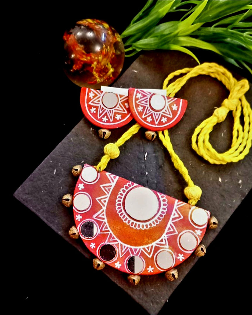 Ekani Kanchan Handmade Mirror Necklace With Earrings