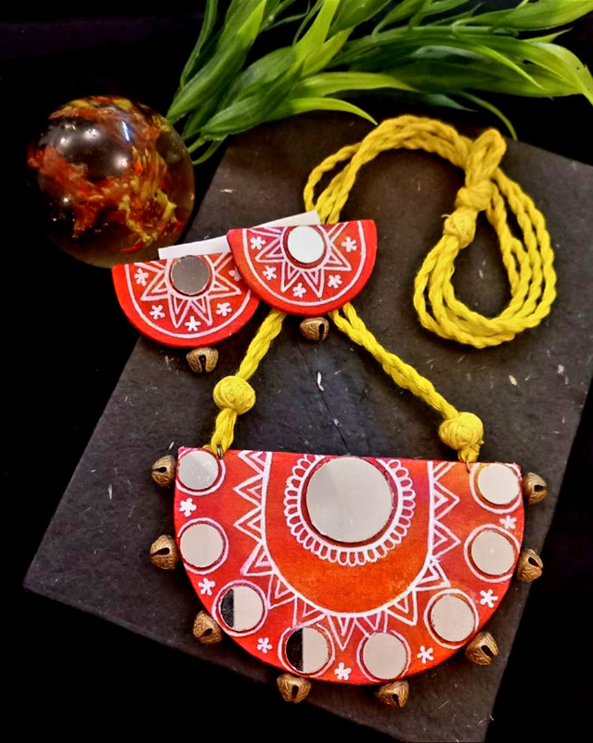 Ekani Kanchan Handmade Mirror Necklace With Earrings