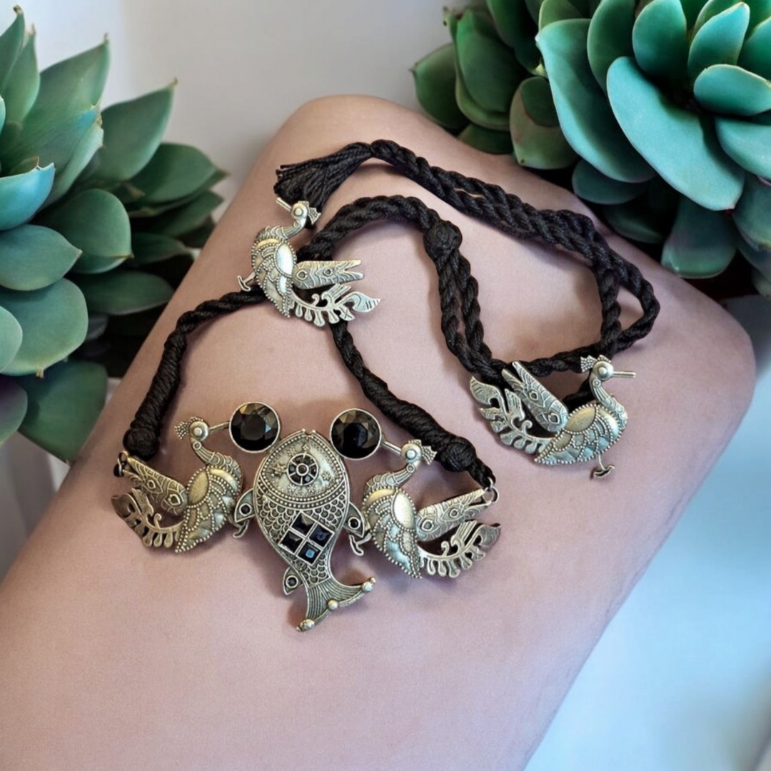 Ekani Menura Bird & Fish Monalisa Choker Set