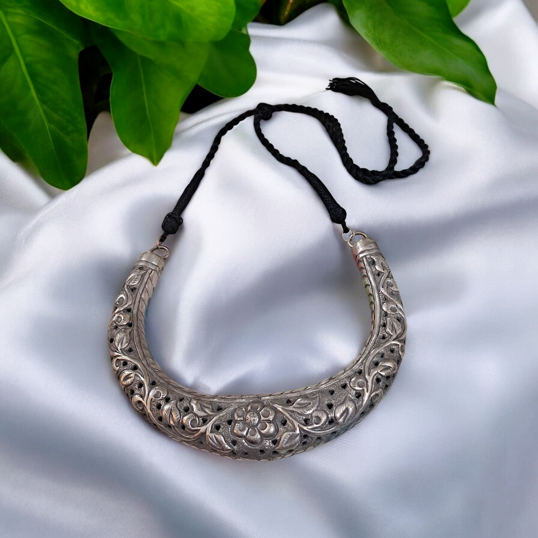 Ekani Naksheband Brass Silver Chitai Hasli Necklace